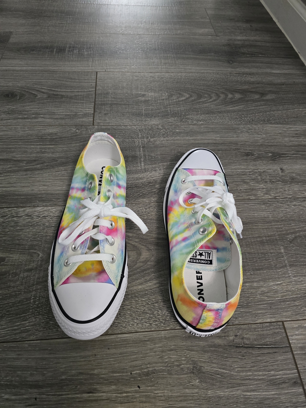 Converse Women’s Tie-Dye Low Top Sneakers - Multicolor
